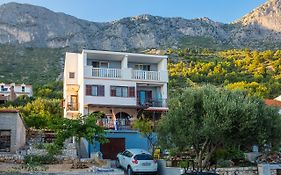 Apartment Mande