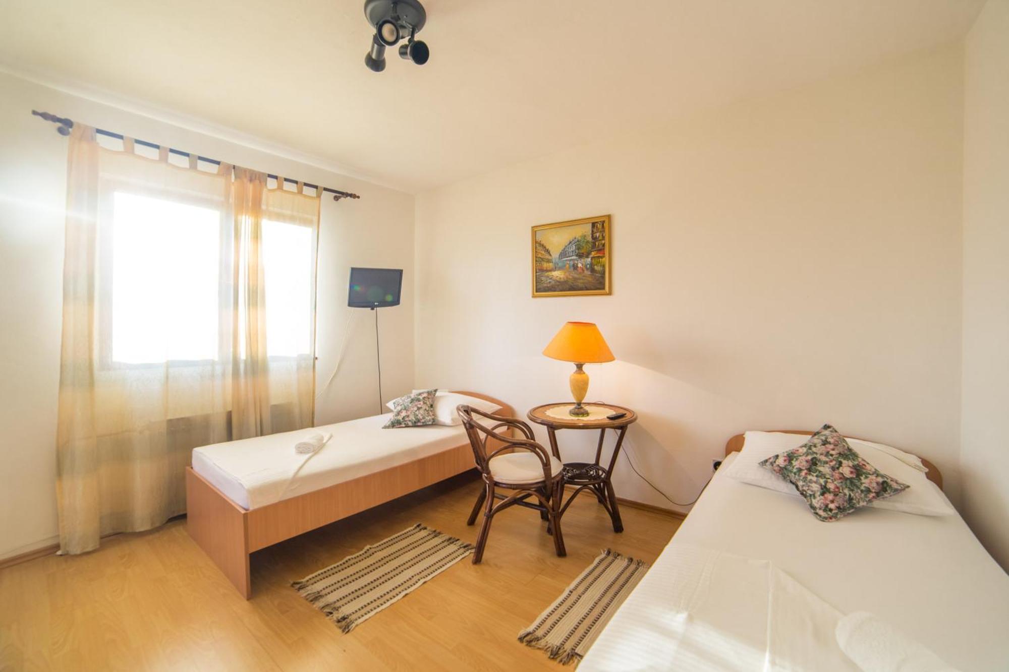 Apartment Mande Brist Exteriér fotografie